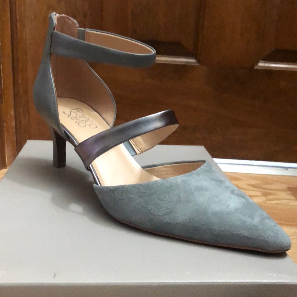 Franco Sarto sz 9 gray suede-like strappy ankle heel. Worn 1x 1.5” heel
